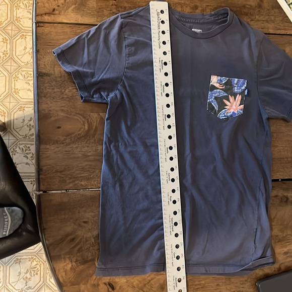 Men's Vans T-shirt, size small, navy blue - Picture 6 of 6